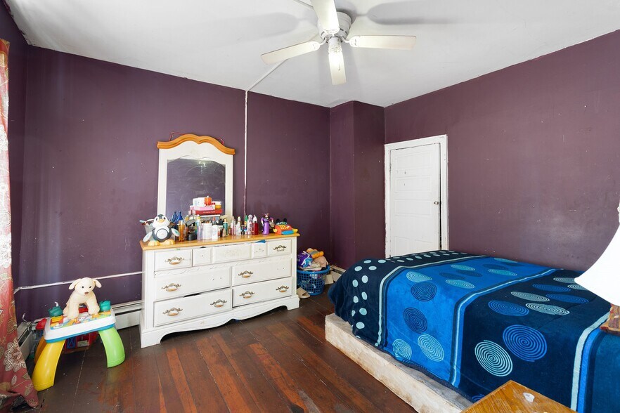 More Photos Of 125 W State St, Kennett Square Apartments For Sale