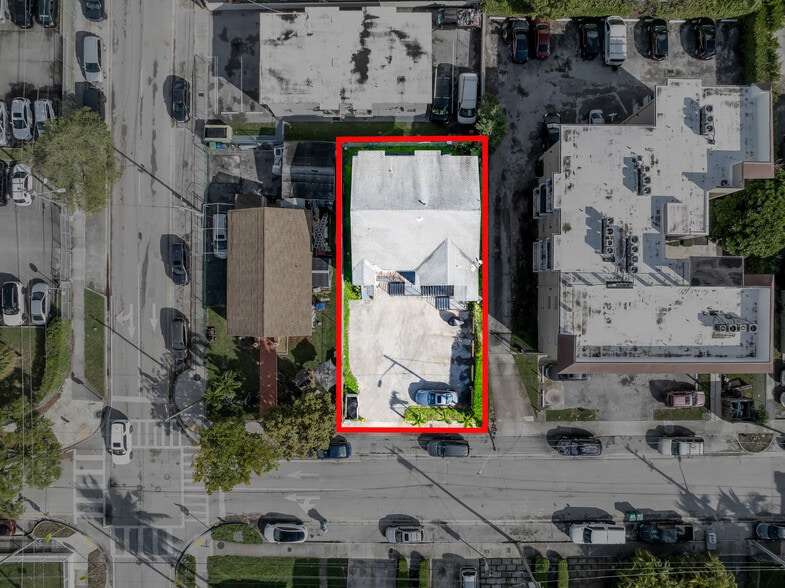 More Photos Of 569 SW 4th St, Miami Apartments For Sale