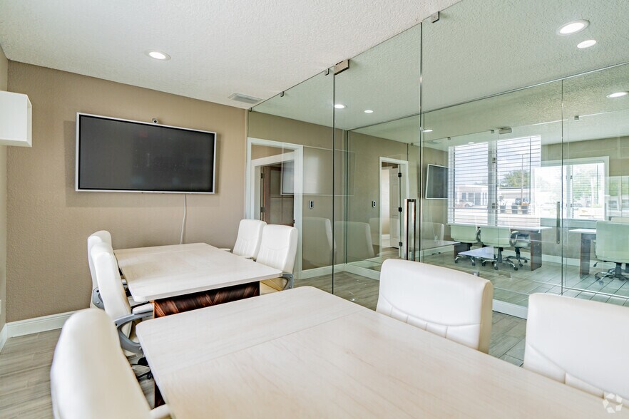 More Photos Of 1471 S Missouri Ave, Clearwater Office For Sale
