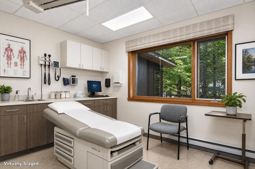 More Photos Of 9758 W Lake Ave, Minocqua Medical For Sale