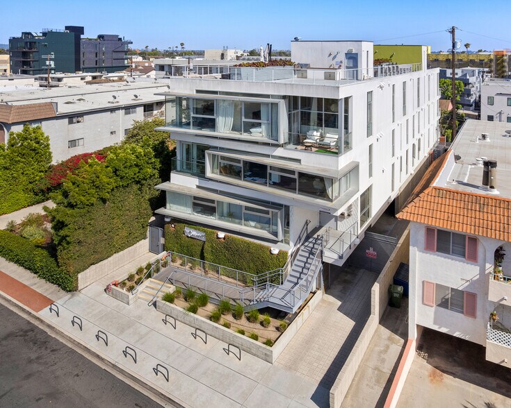 More Photos Of 12770 Caswell Ave, Los Angeles Apartments For Sale