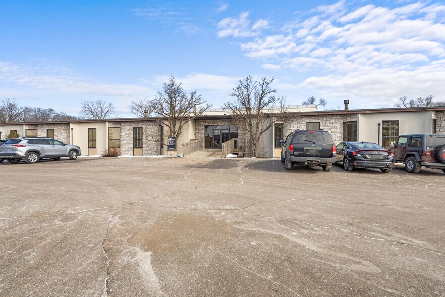 More Photos Of 4341 S Westnedge Ave, Kalamazoo Office For Lease