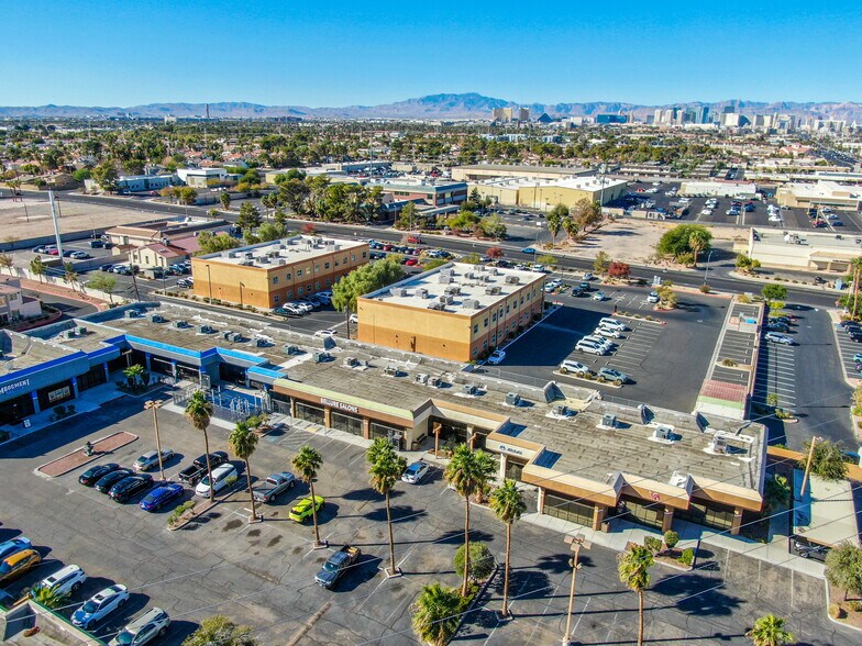 More Photos Of 3075 E Flamingo Rd, Las Vegas General Retail For Sale