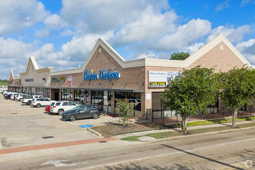 More Photos Of 14800 Westheimer Rd, Houston Storefront For Lease