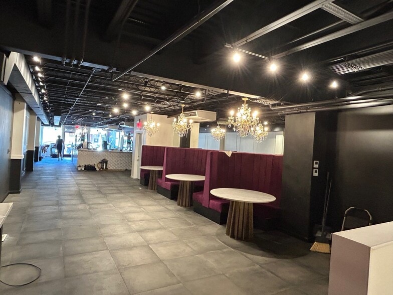 More Photos Of 3457 Waialae Ave, Honolulu Storefront For Lease