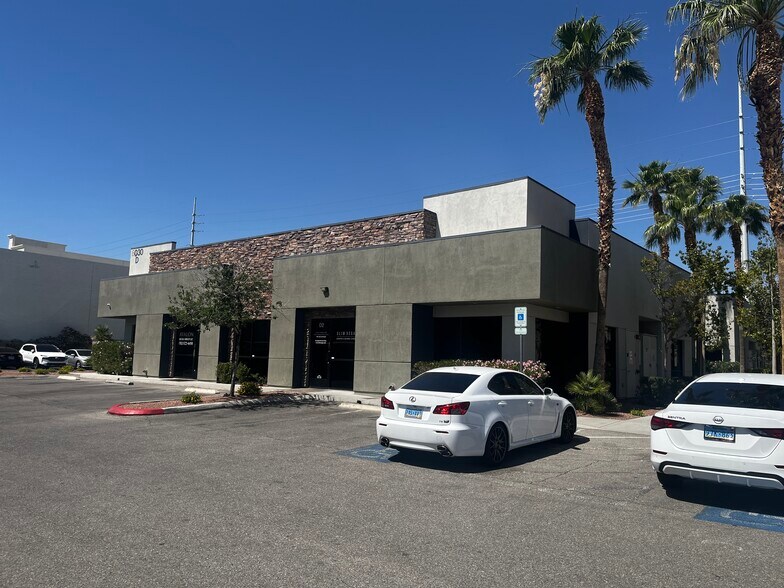 More Photos Of 6030 S Rainbow Blvd, Las Vegas Medical For Lease