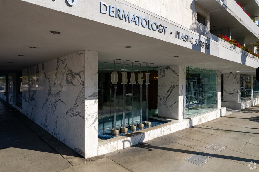 More Photos Of 270 N Canon Dr, Beverly Hills Office For Lease