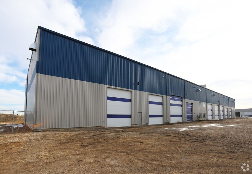 More Photos Of 20 Veenstra Dr, Red Deer County Warehouse For Lease