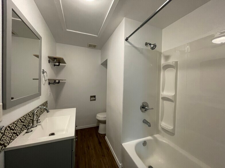 More Photos Of 3018 E Olympic Ave, Spokane Apartments For Sale