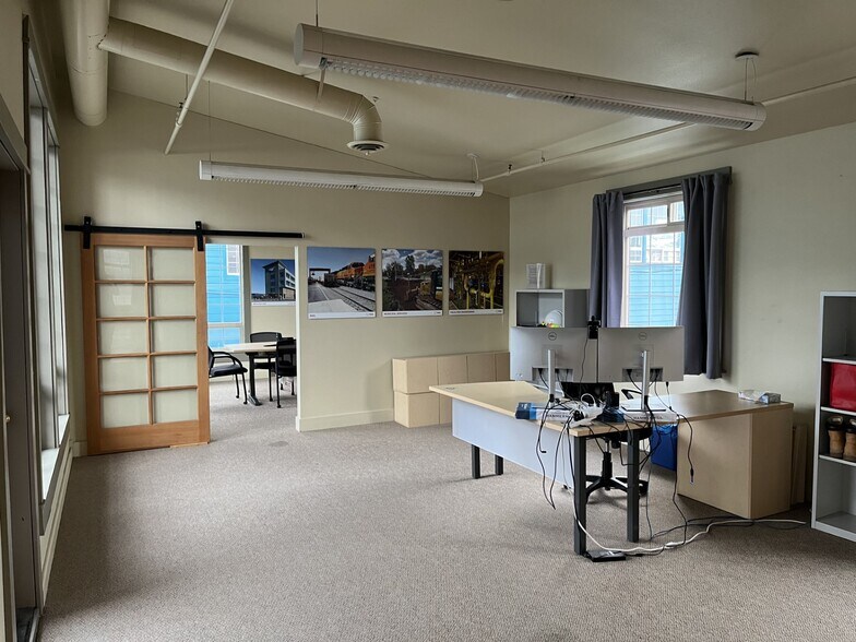 More Photos Of 3200-3220 1st Ave S, Seattle Office For Lease