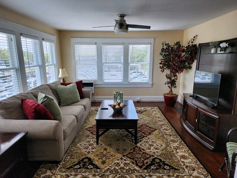 More Photos Of 5409 N Florida Ave, Tampa Apartments For Lease