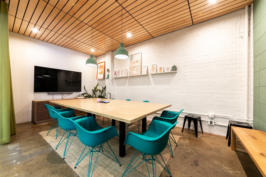 More Photos Of 8924 Lindblade St, Culver City Loft Creative Space For Lease