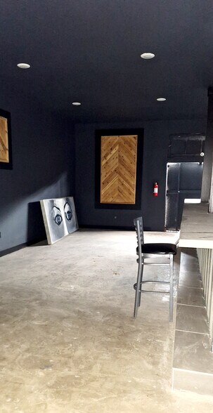 More Photos Of 720 Red River St, Austin General Retail For Sale