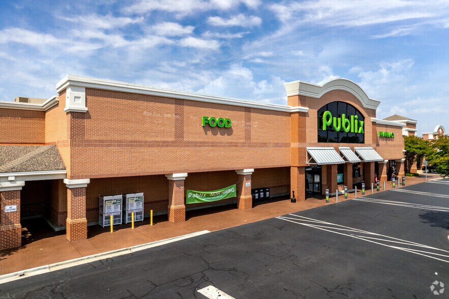More Photos Of 12806-12820 S Tryon St, Charlotte Supermarket For Lease