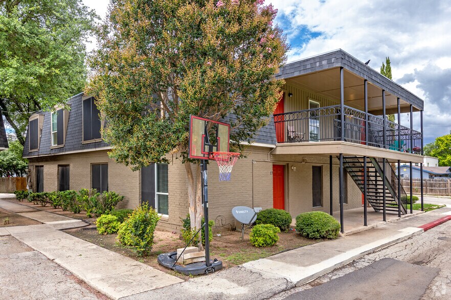 More Photos Of 1004 Allena Dr, San Antonio Apartments For Sale
