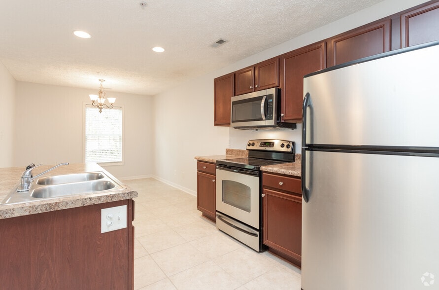 More Photos Of 2737 Kentberry Ave, Fayetteville Apartments For Sale