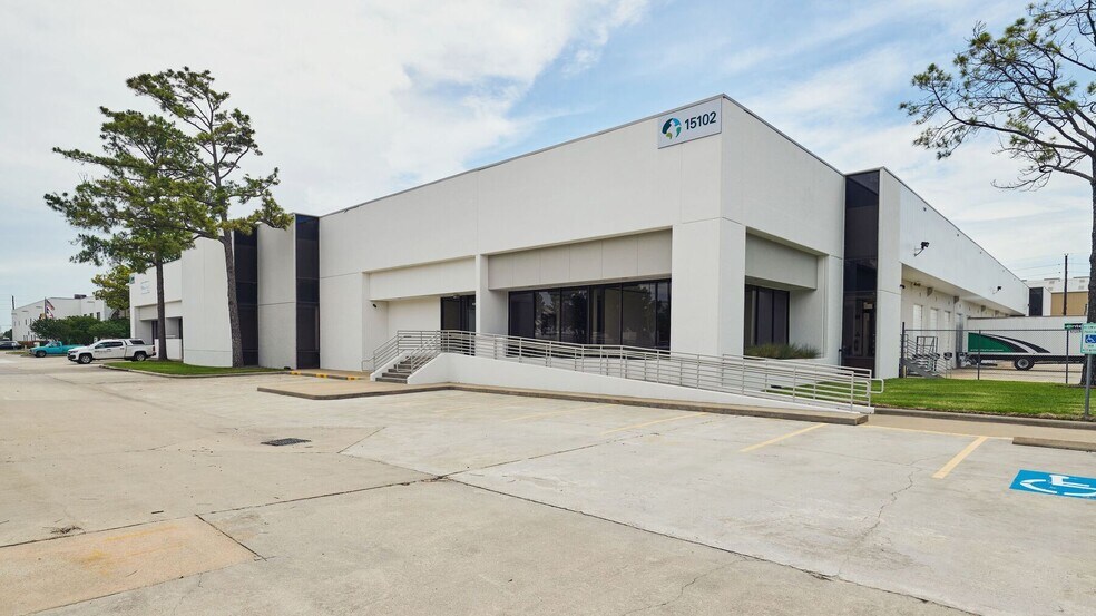 Primary Photo Of 10333 Papalote St, Houston Unknown For Lease