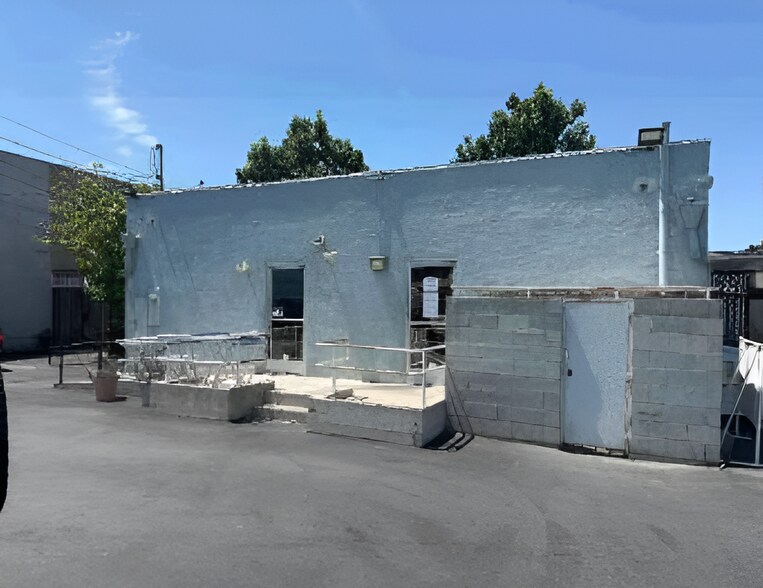 More Photos Of 14700-14706 Hawthorne Blvd, Lawndale Veterinarian Kennel For Sale