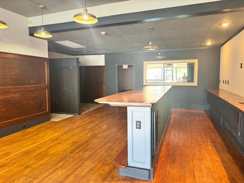 More Photos Of 26 Child St, Warren Apartments For Sale
