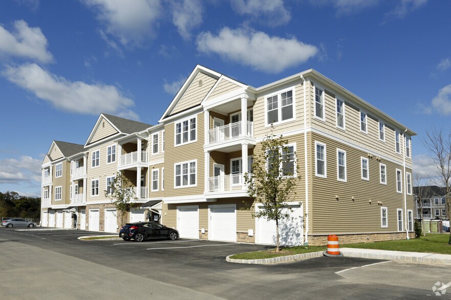 More Photos Of 3000 Goldfinch Blvd, Princeton Apartments For Lease