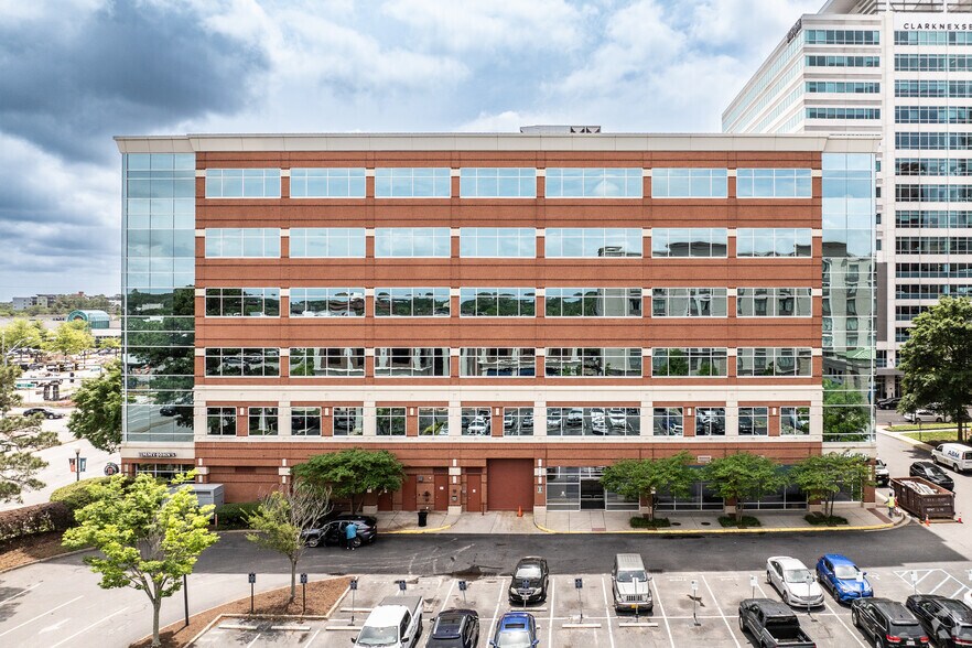 More Photos Of 4500 Main St, Virginia Beach Office For Lease