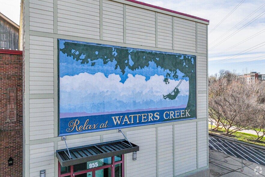 More Photos Of 970 Garden Park Dr, Allen General Retail For Sale