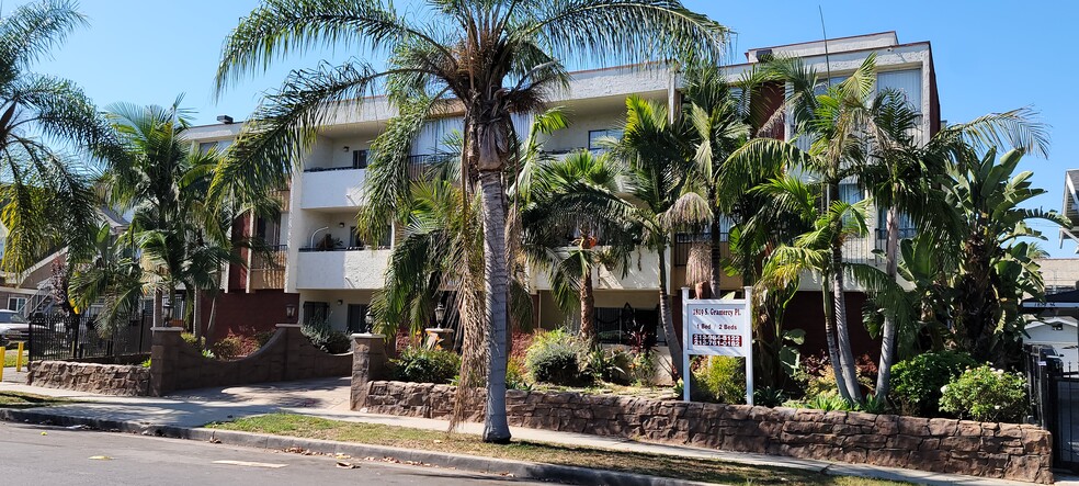 Primary Photo Of 1819 S Gramercy Pl, Los Angeles Apartments For Sale