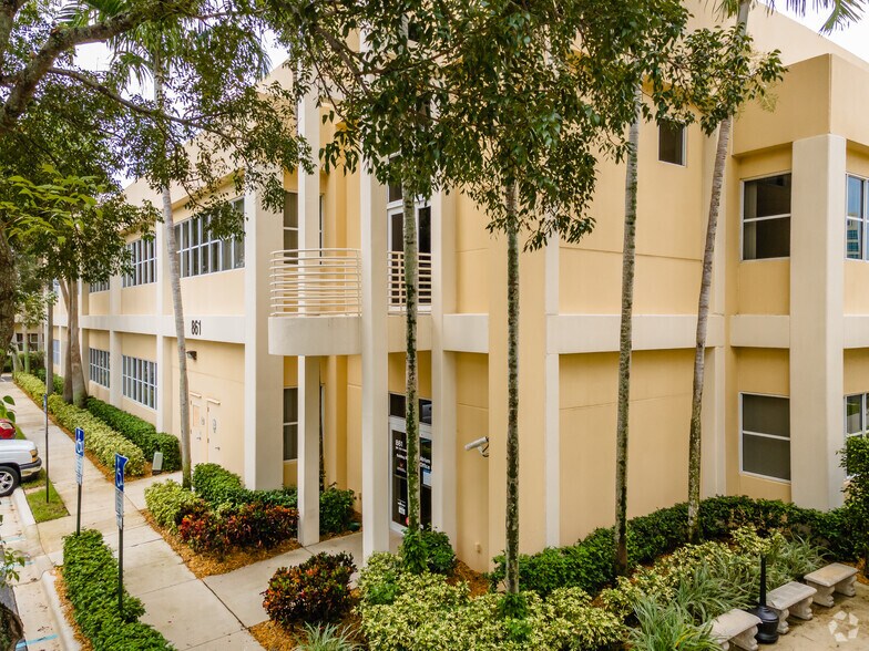 Primary Photo Of 861 SW 78th Ave, Plantation Office For Lease