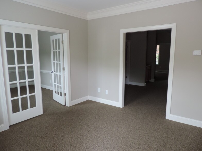 More Photos Of 1350 Wooten Lake Rd, Kennesaw Office For Lease