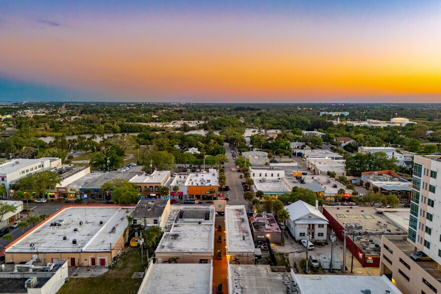 More Photos Of 820 E New Haven Ave, Melbourne Unknown For Lease