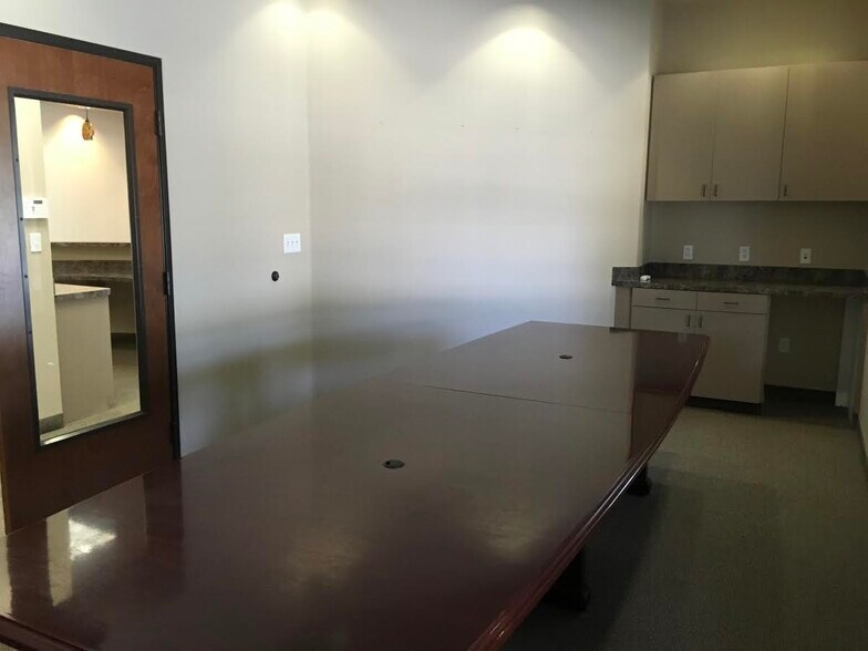 More Photos Of 5005 Colleyville Blvd, Colleyville Unknown For Lease