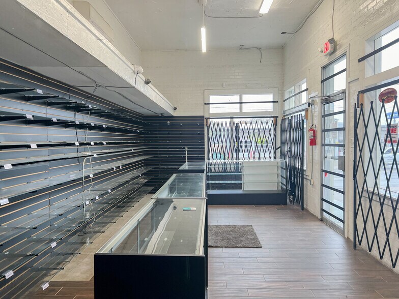 More Photos Of 206 Fort Worth Dr, Denton Storefront Retail Office For Sale