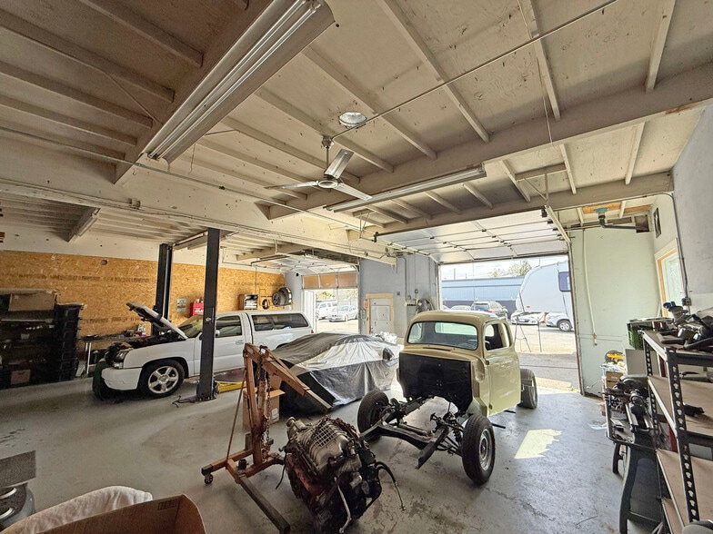 More Photos Of 3145 Coffey Ln, Santa Rosa Warehouse For Sale