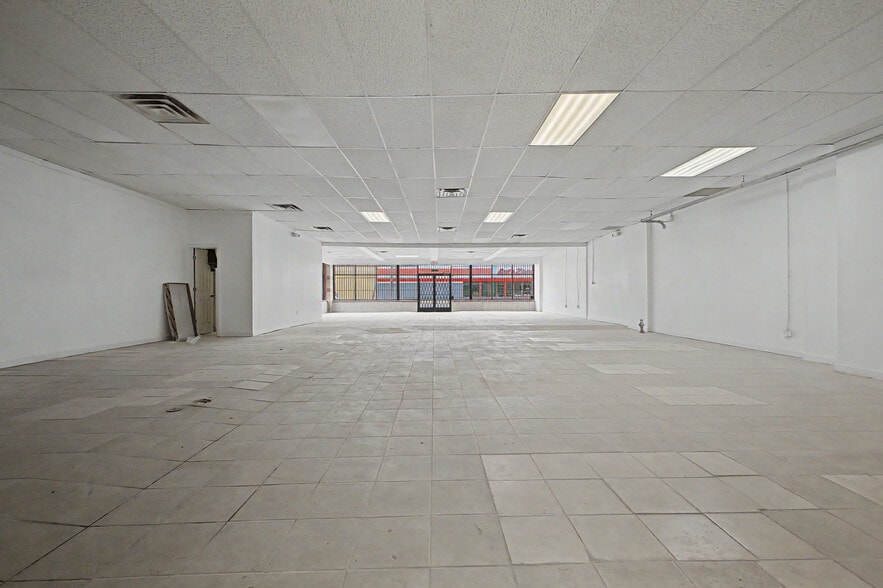 More Photos Of 19323 W Warren Ave, Detroit Storefront Retail Residential For Lease