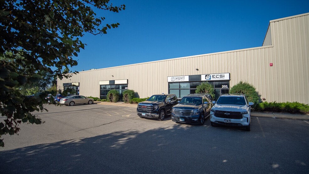 More Photos Of 6301 Bandel Rd NW, Rochester Light Manufacturing For Lease