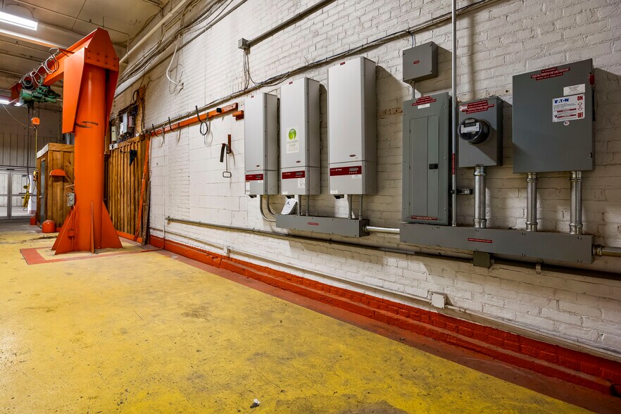 More Photos Of 403-409 N Pearl St, Albany Warehouse For Sale