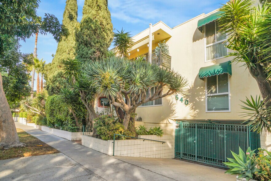 More Photos Of 540 N Orlando Ave, Los Angeles Apartments For Sale