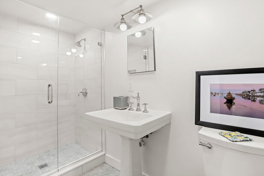 More Photos Of 47 Hollow Tree Ridge Rd, Darien Apartments For Sale