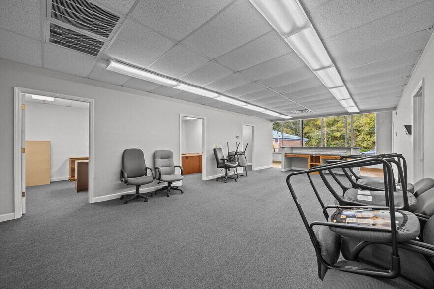 More Photos Of 201 4th St, Walnut Cove Office For Sale