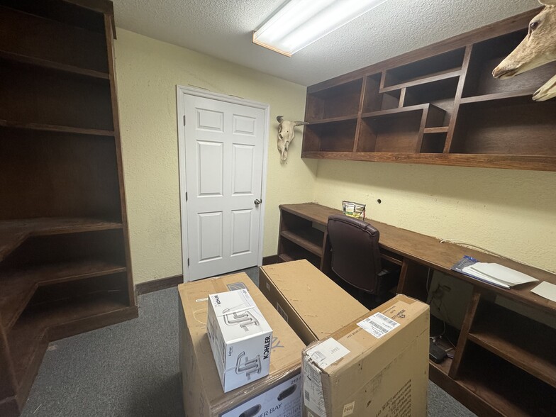 More Photos Of 200 Waler Way, Saint Augustine Warehouse For Lease