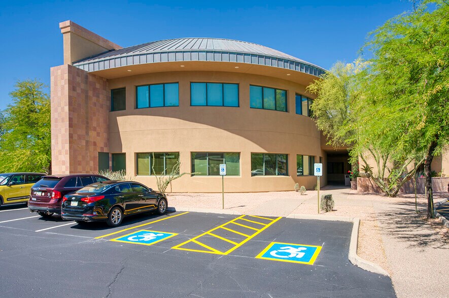 More Photos Of 8535 E Hartford Dr, Scottsdale Office For Sale