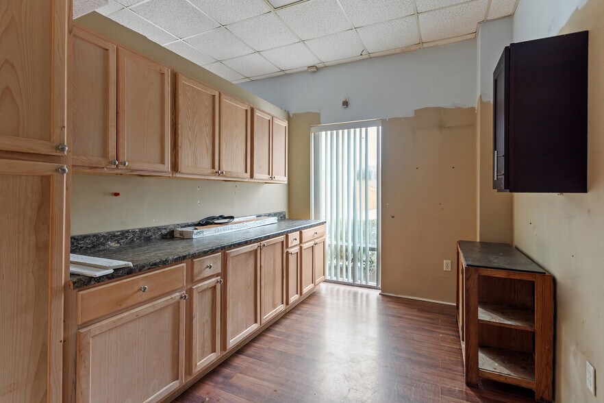 More Photos Of 2200 E Millbrook Rd, Raleigh Office For Lease