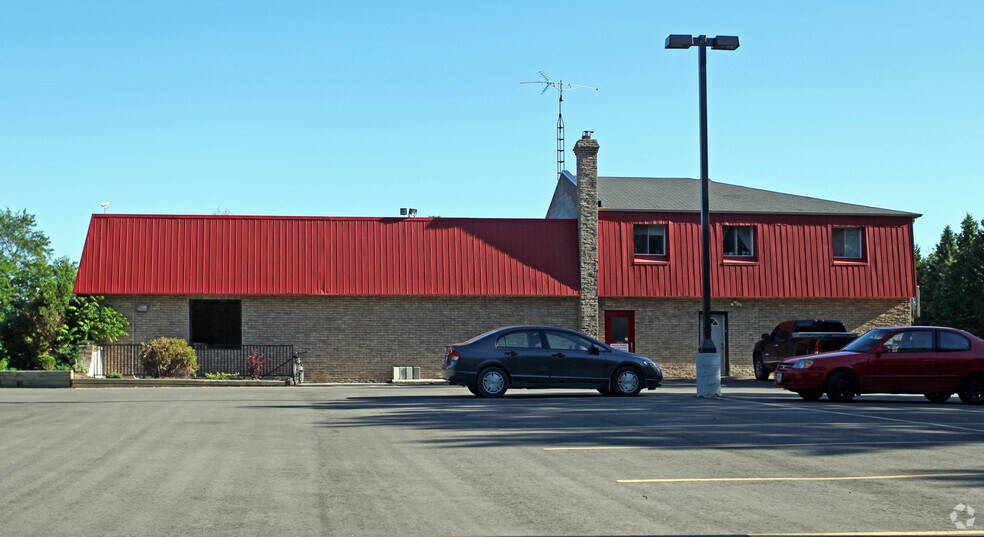 Primary Photo Of 12637 10th Line, Whitchurch-Stouffville Freestanding For Lease
