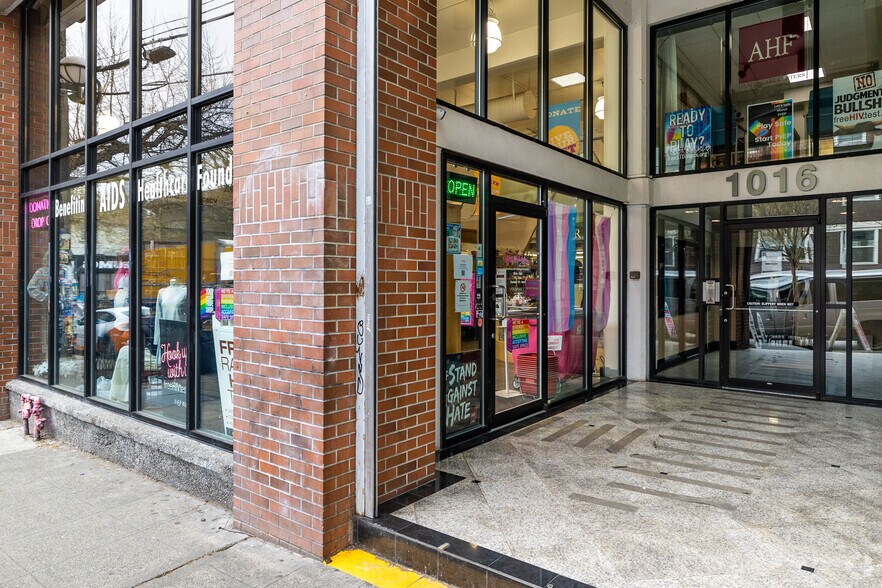 More Photos Of 1016 E Pike St, Seattle Loft Creative Space For Lease