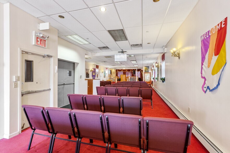 More Photos Of 130 Watkins St, Brooklyn Religious Facility For Sale