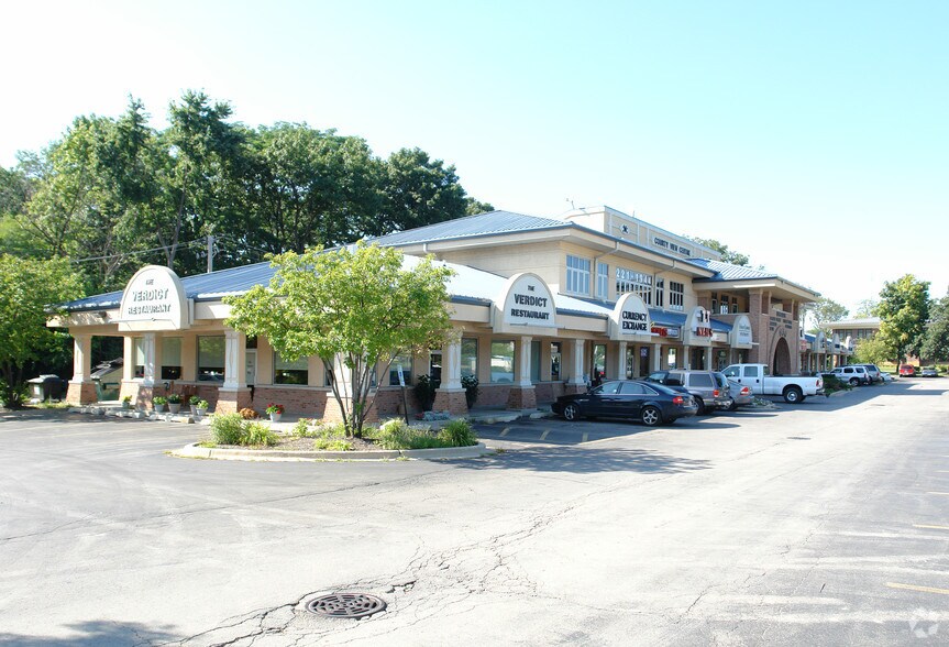 Primary Photo Of 600 S County Farm Rd, Wheaton Office For Sale