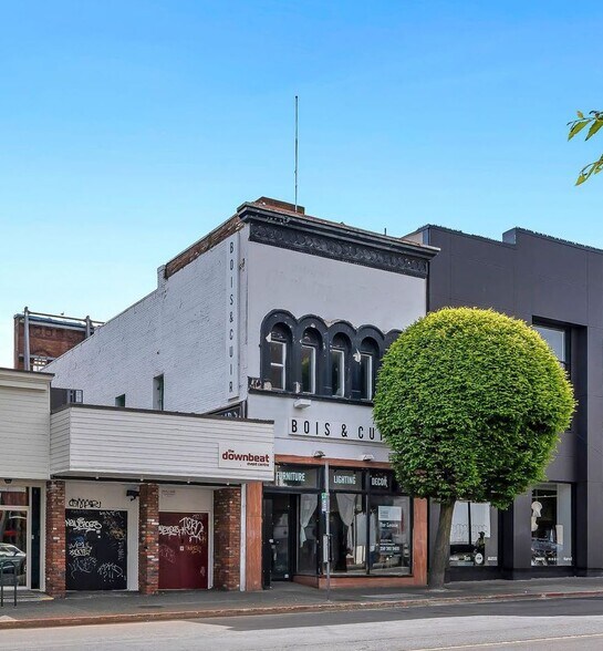 More Photos Of 1323 Government St, Victoria Storefront For Sale