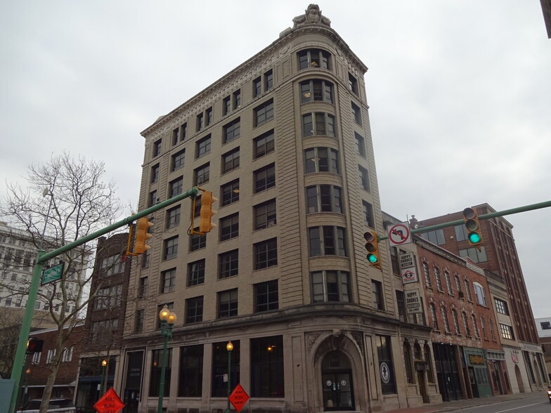 More Photos Of 8 Capitol St, Charleston Loft Creative Space For Lease