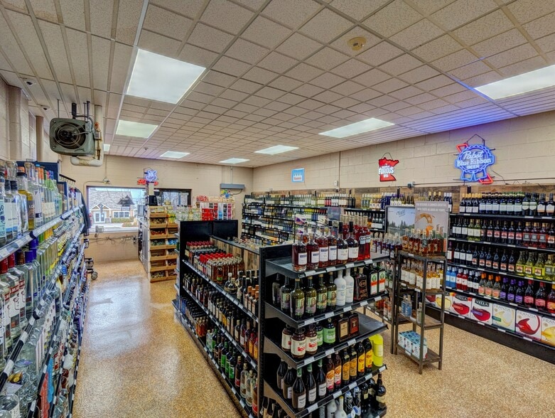 More Photos Of 7125 Mn-61, Tofte Freestanding For Sale