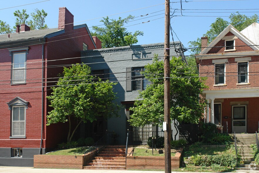 More Photos Of 302 W High St, Lexington Office Residential For Sale